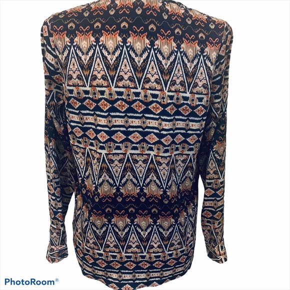Under Skies Aztec Pattern V-Neck Long Sleeve Blouse Navy and Tan S - Picture 4 of 6